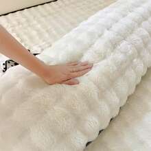 1pc Minimalist Solid Color Rabbit Fur Ruffle Pillowcase (Pillow Insert Not Included), Thick Milk Plush Pillow Cover, Snowflake Plush Double-Sided Plush, Cloud-Like Soft & Comfortable, Fashionable & Simple, Delicate & Warm, 5 Sizes Suitable For Sofa, Bedroom, Hotel, King, Queen, Twin Beds, Skin-Friendly, Breathable, All Season, Machine Washable - White - View 10