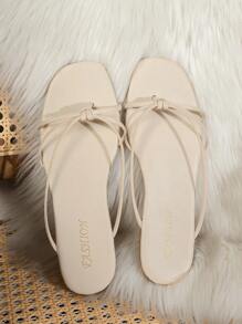 Damen Sommer funkelnde Kristall-Kreuzriemen Flache Sandalen, runde Zehenform, modisch & elegant, alltäglich & am Strand tragbar, Lässig, leicht & bequem, imitiertes Leder Material, Reise-/Urlaubsschuhe, Festivalschuhe, Neuankömmling für den Sommer, beliebte, modische flache Sandalen, Kristall-Element
