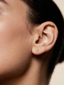 1 Paar hochwertige S925 Sterling Silber geometrische funkelnde kubische Zirkonia Ohrstecker, Gold- und Silberfarben mit weißen Diamanten, elegante minimalistische Ohrringe mit romantischem, luxuriösem Gefühl, geeignet für den täglichen Gebrauch von Frauen, Lässig, Reisen, Partys, Hochzeiten. Kommt in einer delikaten Geschenkbox, ideal als Muttertagsgeschenk, Ohrlochpflege, hypoallergen.