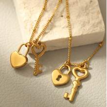 1pc Stainless Steel Gold Color Heart-Shaped Pendant Necklace, Fashionable Luxury Design, Suitable For Any Occasion