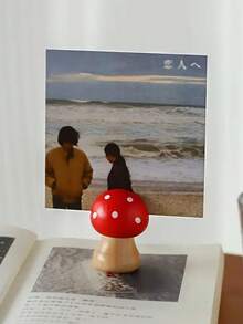 1 szt. Drewniany uchwyt w kształcie grzyba, dekoracja biurka, klips do kartek ze zdjęciami, powrót do szkoły, artykuły szkolne - Wielokolorowe - Zobacz 2