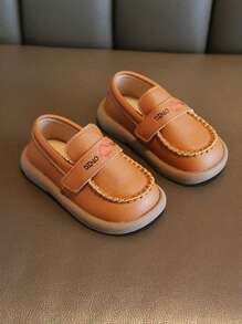 1 双儿童休闲钩环平底鞋，时尚简约设计，适合所有季节 - 棕色 - 查看 6