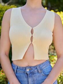 Andrea Bello Women's Solid Color V-Neck Single-Breasted Casual Knitted Vest - Yellow - View 5