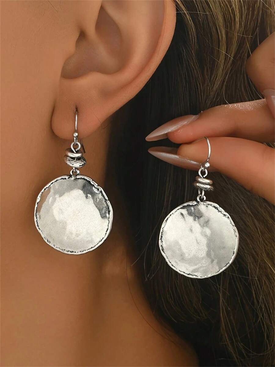 1 paire de boucles d'oreilles pendantes simples et vintage à design martelé rond, cadeau de bijoux convenant pour le port casual quotidien des femmes