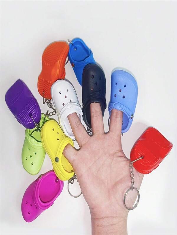 Mini Schuh Schlüsselanhänger, mehrfarbig aus Kunststoff & Harz, flexible Silikon Strandlöcher Schuh Schlüsselringe, wiederverwendbar, mit dekorativen Anhängern für Familie, Freunde, Liebhaber, ideal als Weihnachts- und Geburtstagsgeschenke