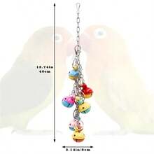 Campana de pájaro de metal colorida - Juguete de masticar colgante divertido adecuado para loros, periquitos, agapornis, guacamayos, periquitos de cola larga y cacatúas - Campana vibrante con forma de estrella, accesorio estimulante para jaula, juguete para pájaros - Ver 6
