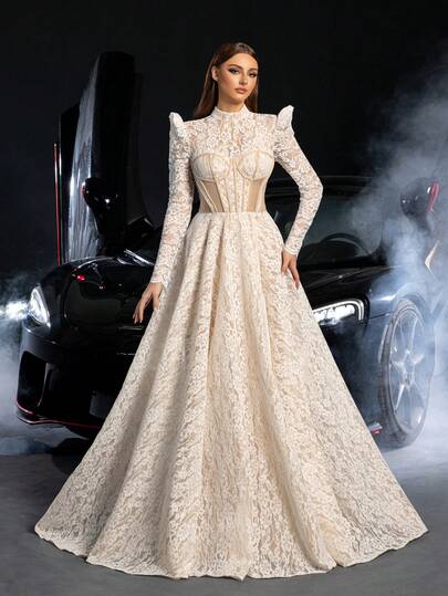 Faeriesty Luxury Lace Bridal Gown, Vintage Style Wedding Dress With Puff Sleeves, Lace Appliques, Floor-Length Skirt, Showcasing Retro Elegance, Suitable For Banquets, Traditional Church Weddings, And Luxury Photoshoots.