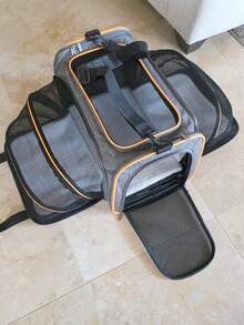 便携式猫笼 - 适用于中型猫和体重不超过 15 磅的小型犬的软边猫笼、宠物包、航空认可的旅行犬笼、手持式宠物笼、宠物背包