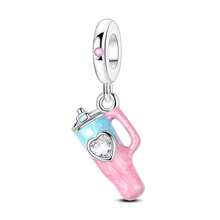 1 Stück silberfarbener eleganter Rosa emaillierter Sommer Wassertassen Sport Strohhalm Anhänger Charm passend für original Snake Armband Halskette Perlen für DIY Schmuckherstellung Jahrestags Geschenk für Frauen Liebhaber
