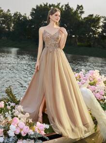 Faeriesty Elegante vestido de noche de silueta A-line de tul con elaborados apliques bordados - Ligero y fluido de alta costura para invitados de boda, cenas de gala y bailes