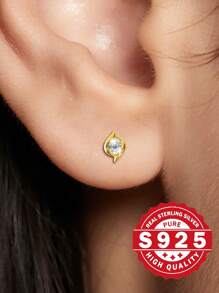 1 Paar hochwertige S925 Sterling Silber geometrische funkelnde kubische Zirkonia Ohrstecker, Gold- und Silberfarben mit weißen Diamanten, elegante minimalistische Ohrringe mit romantischem, luxuriösem Gefühl, geeignet für den täglichen Gebrauch von Frauen, Lässig, Reisen, Partys, Hochzeiten. Kommt in einer delikaten Geschenkbox, ideal als Muttertagsgeschenk, Ohrlochpflege, hypoallergen.