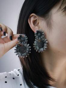 2pcs Luxury Design Vintage Sunflower & Daisy Drop Earrings For Women, Alloy Chic Versatile Elegant Earrings