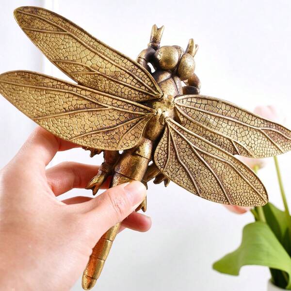 1 Peça Decoração de Parede Artesanal Única e Criativa em Forma de Libélula Dourada, Peça Decorativa de Quadro de Inseto Feito à Mão, Decoração de Museu de Insetos para Festas em Casa, Presente de Nicho, Decoração de Inseto