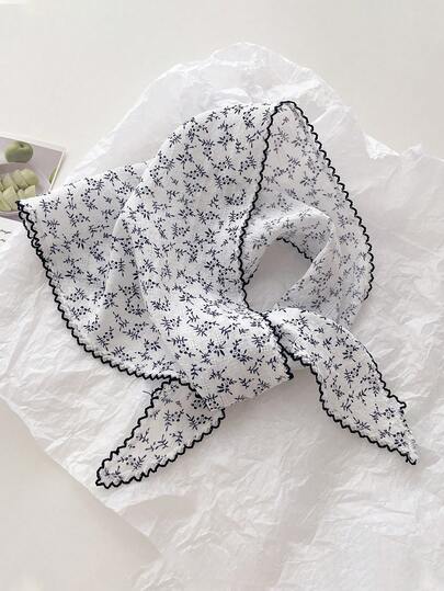 1pc Ditsy Floral Printed Triangle Bandana Headscarf Neck Wrap Lightweight Bohemian Style Versatile Gift For Women, Accessory For Fashion, Photography, Scarf Fashion Hair Accessories Elegant Hair Bands Fall Winter Headbands For Women For Vacation Outfits Woman