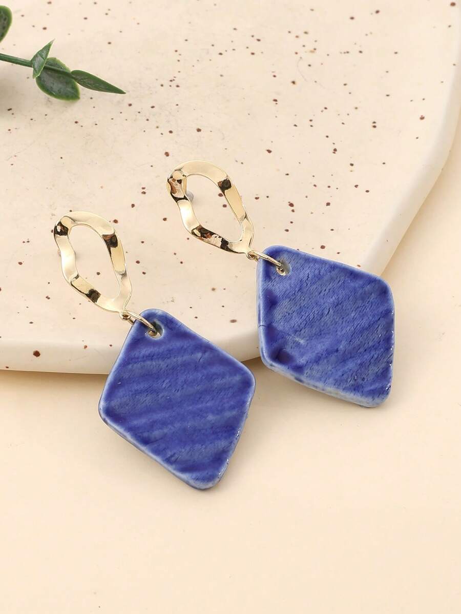 1 par de pendientes con colgante de cerámica en forma de rombo, estilo vintage y retro, color azul, adecuado para vacaciones, fiestas y uso diario