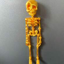 Ensemble de crânes, 1 pièce Sculptures de crânes amusants à articulations mobiles imprimées en 3D, avec aimant, convient pour la décoration de cuisine et de restaurant, décoration de chambre, Halloween et Noël.