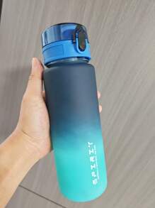 Garrafa de água esportiva gradiente à prova de vazamentos, copo de água de grande capacidade, adequado para fitness e viagens, copo de água esportivo de verão, nível altamente atraente, copo espacial, copo de água super grande capacidade para homens e mulheres
