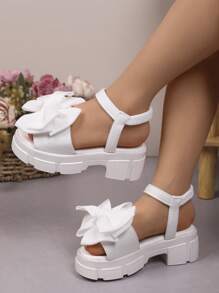 1 Pair Girls' Fashionable Thick Soled Sandals With Bow, Sweet And Cute, Suitable For Children, Casual Wear For Travel And Resort In Summer
