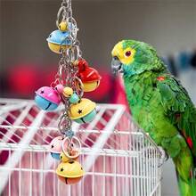 Campana de pájaro de metal colorida - Juguete de masticar colgante divertido adecuado para loros, periquitos, agapornis, guacamayos, periquitos de cola larga y cacatúas - Campana vibrante con forma de estrella, accesorio estimulante para jaula, juguete para pájaros - Ver 5