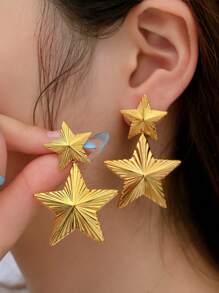 1 par de pendientes tipo botón con formas de corazón, estrella de mar, sol, floral y geométricas en tono dorado de acero inoxidable, adecuados para uso diario, playa, fiesta y vacaciones, gran regalo para amigos