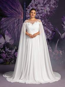 Faeriesty 新娘加大雪纺婚纱 | 披肩袖，透明网纱覆盖，饰有精致花卉贴花，适合红毯庆典、新娘宴会、高级时装拍摄和优雅的晚会 - 白色 - 查看 3