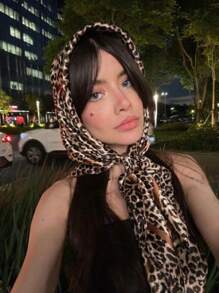 1 pieza Pañuelo de mujer con estampado clásico de leopardo, suave y cómodo, amigable con la piel, pañuelo para el cuello casual para protección solar, ideal para estilizar, 90*90cm