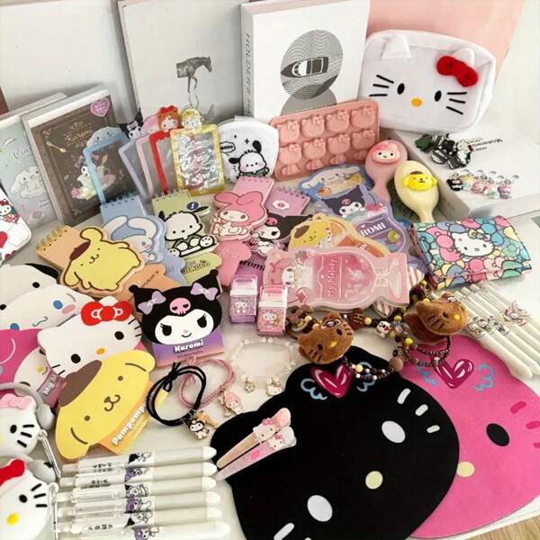 Sanrio Caixa surpresa Sanrio com 7 a 9 itens aleatórios, incluindo a elegante Hello Kitty preta, pacote de presente com caixa surpresa, design requintado, prático e bonito, ideal para presentear amigos e familiares, presentes de aniversário, presentes para festas, pequenos presentes para festas (os estilos das caixas de presente são aleatórios)