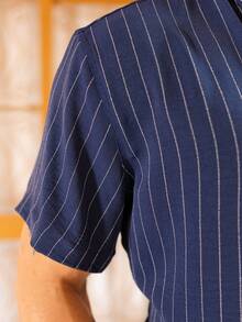 Men's Short Sleeve Shirt With Priest Collar Comfort And Elegance For Work And Everyday Life - Blue and White - View 3