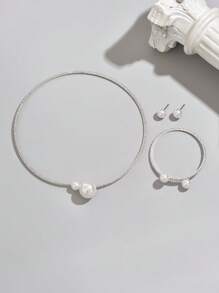Set de joyería de 4 piezas para mujer, incluye collar, pulsera y aretes, de estilo minimalista con perlas y metal plateado, de moda y versátil