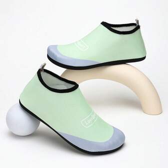 Neue Damen Fitnessschuhe für den Innenbereich, weiche atmungsaktive Oberflächen in frischem Grün, geeignet für Aerobic, Laufen, Springseil, Pilates, Yoga, Outdoor Bäche, Strand, Schwimmen, sand-fest, rutschfest, kratzfeste Wasserschuhe