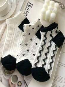 5 Pairs Low-Cut Shallow Mouth Sweet Black & White Thin Socks, Korean/Japanese Style Lace Short Socks, Suitable For Spring & Summer