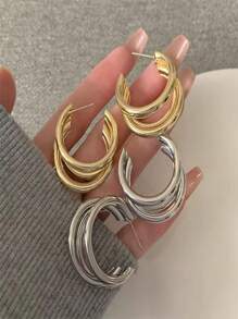 Übertriebene goldfarbene C-förmige Ohrringe mit Hänger für Frauen, modische vintage runde Kreis-Creolen Ohrringe, koreanischer Party-Schmuck