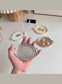 1pc Mini Jewelry Tray, Oval Vintage Decorative Tray, Jewelry Display Tray, Vintage Court Style Jewelry Storage Tray, Vintage Aristocratic Style Ornament Storage Tray, Perfect For Photography Accessories, Still Life Photography, Decorative Storage, Photo Background. Suitable For Bedroom, Living Room, Bathroom. Women's Storage, Suitable For Women's Back To School Gift.