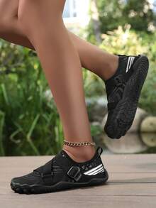 Stylische Wasserschuhe für Damen – schnelltrocknend und leicht für Strand, Bootfahren, Surfen, Pool-Party – Design