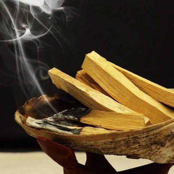 2oz/60g, 5.2oz/150g Palo Santo Smudge Sticks - High Resin Holy Wood, Natural Wood Sticks For Room Cleansing, Suitable For Valentine's Day, Thanksgiving, Mother's Day Decoration, Natural Holy Wood Chips, Home Cleaning Incense (Shedding Of Chips During Transport Is Normal)