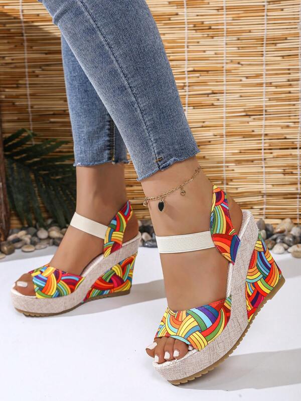 2024 New Spring/Summer European Women Platform Wedge Sandals, Outdoor Versatile Buckle Strap Slides, Sexy Stage Model Colorblock Floral Beach Casual Comfy Peep Toe Shoes, Elevated Petite Ladies Footwear, Green Printed