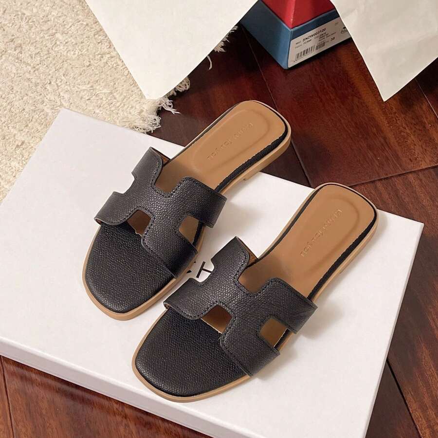 Women's Beach Sandals - Airy Flat-Sole Slippers With Elegant Single-Tooth Strip - Suitable For Everyday Outdoor And Beach Use