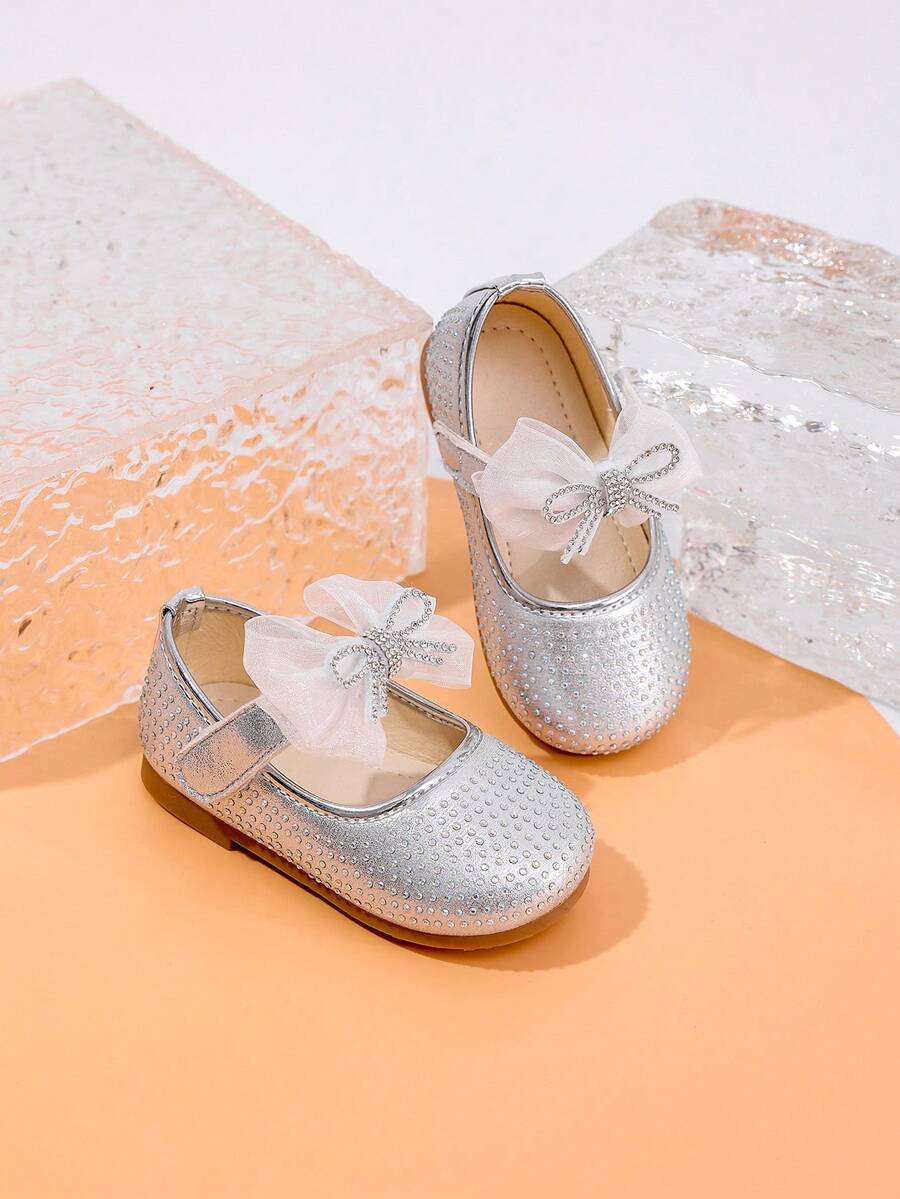 Girls' Silver Fabric Rhinestone Bow Strap Shoes - Silver - View 1