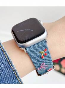 Bracelet de montre en cuir denim pour femme, motif nœuds brodés, fleurs et cerises, compatible avec Apple Watch 38 mm, 40 mm, 41 mm, 42 mm, 44 mm, 45 mm, 49 mm, S10, 42 mm, S10, 46 mm. Élégant, mignon et confortable, bracelet remplaçable, compatible avec les séries Iwatch Ultra 2, S10, SE, 9, 8, 7, SE, 6, 5, 4, 3, 2, 1.