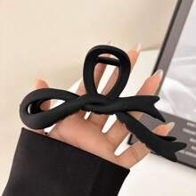 1pc Women's Solid Color Flocked Bow Tie Ribbon Flocked Hollow Big Hair Clip, Elegant Sweet Fashion For Campus, Party, Daily Wear, Gift Claw Clips Winter Hair Accessories