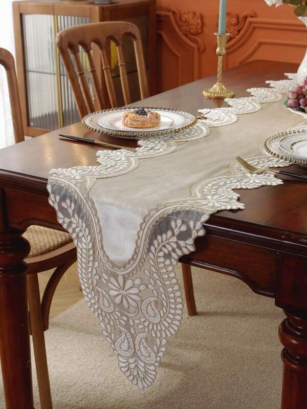 1 pieza Tapete de mesa de tela de terciopelo, con bordado 3D, ribete de encaje, de estilo elegante palaciego, se puede usar como mantel de comedor/individual/manta de picnic/regalo/interior/exterior/villa/fiesta/boda/decoración de muebles, disponible en varios tamaños