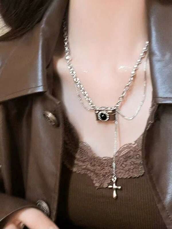 Retro Brown Camera Pearl Necklace Female Light Luxury Niche Design Versatile Unique Personality Long Chain Sweater Chain Accessories