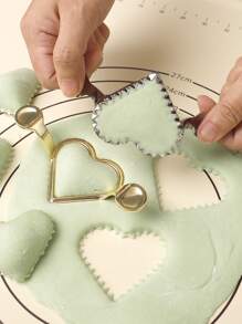 1pc Zinc Alloy Heart-Shaped Double Ear Dumpling Mold, Baking Cookie Cutter, Fruit Shaping Mold For Dumpling Pastry, Parent-Child Party DIY, Baking Tools, Kitchen Gadgets, Kitchen Accessories