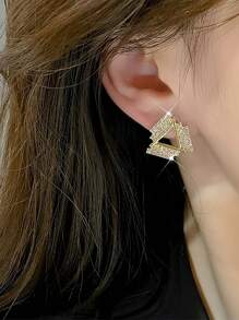 Set de 4 pares de pendientes de lujo con perlas falsas y cruces triangulares y cuadradas, aptos para uso diario y festividades de mujeres