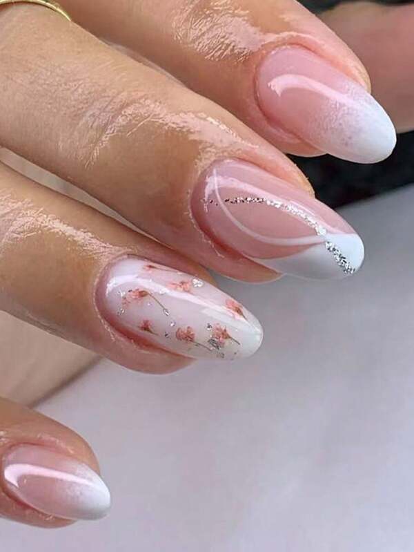 24 Stücke/Set ovale glänzende kurze bis mittellange Nagelstreifen, minimalistische geschwungene weiße französische Maniküre mit niedlichem glitzerndem Blumenmuster, geeignet für Frauen & Mädchen für den täglichen Gebrauch, Partys und Date