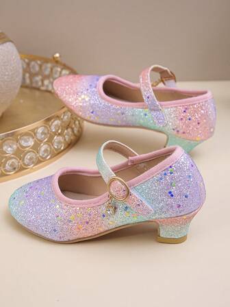 1 双女童彩色亮片钩环设计优雅小高跟鞋 - 舞蹈/公主/派对鞋，适合全年穿着，是儿童生日和节日的完美礼物