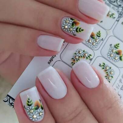 Kit 100 Adesivo de Unha 3D com Pedrinhas e Mistas Mãos e Pés