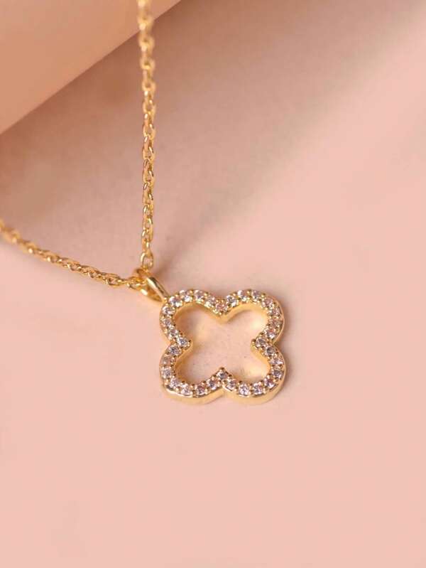 1pc Women Hollow Clover Pendant Necklace, Festival Gift And Daily Fashion Accessory