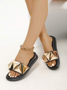 Sandali estivi da donna, stile vacanziero minimalista, decorati con fibbia metallica a triangolo, sandali con zeppa platform in stile fatato, adatti per passeggiate all'aperto e spiaggia