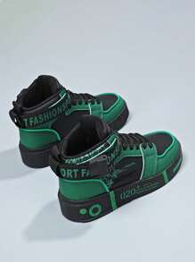 1 Paar Herren Lässig High Top Sportschuhe, weich & bequem Paar Schuhe, zufälliges bedrucktes Modedesign, geeignet für alle Jahreszeiten, 2025 neuer Stil Geschenk für Studenten, Gym 2000er Jahre Stil Valentinstag Ideen